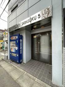 2/2 エントランス