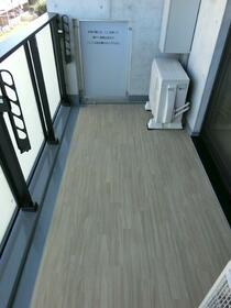 13/16 バルコニー