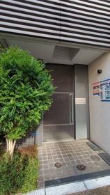 2/2 エントランス