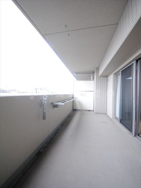 27/30 バルコニー