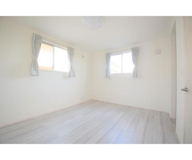 18/29 リビング/ダイニング