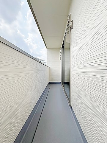 22/28 バルコニー