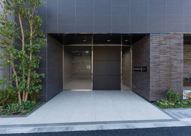 26/30 エントランス