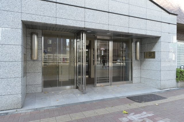 2/4 エントランス