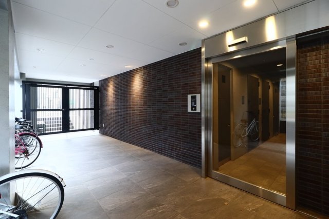 7/8 エントランス