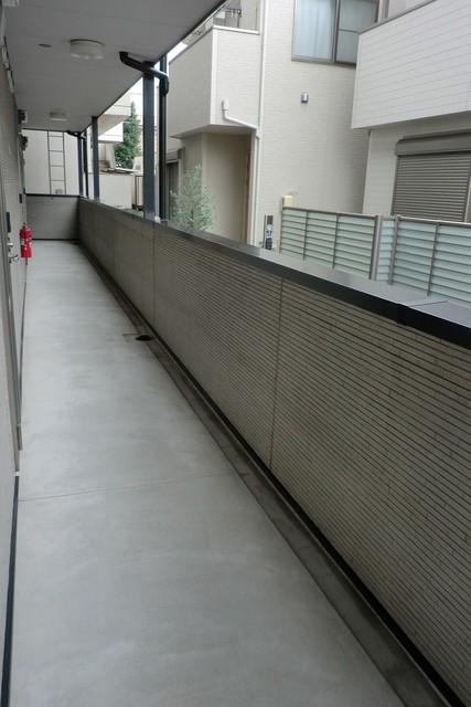 13/29 エントランス