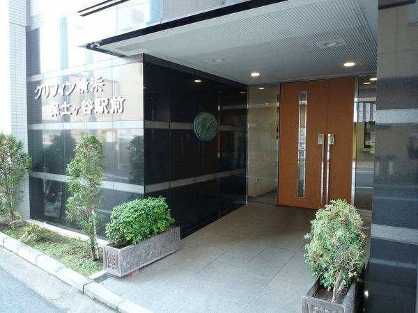 4/4 エントランス