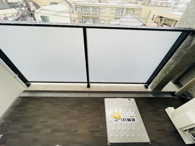 16/18 バルコニー