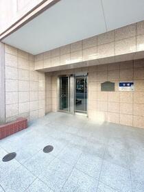 14/15 エントランス