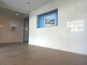 14/14 エントランス