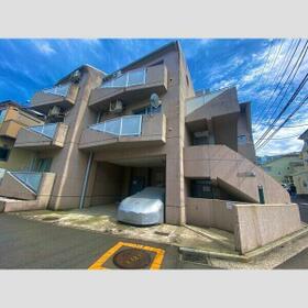 2/2 エントランス