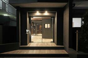 15/15 エントランス