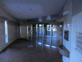 15/15 エントランス