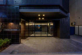 14/15 エントランス