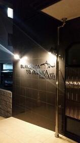 16/16 エントランス