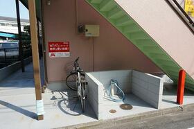 17/17 エントランス