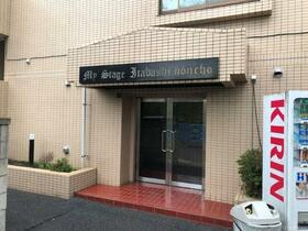 2/2 エントランス