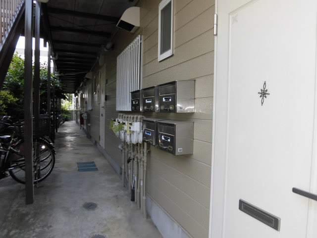 22/30 エントランス