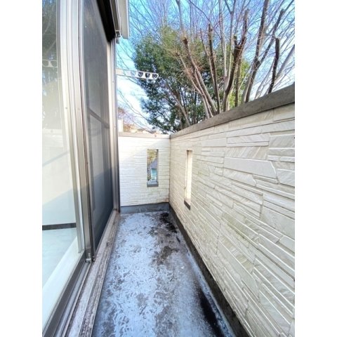 20/28 バルコニー