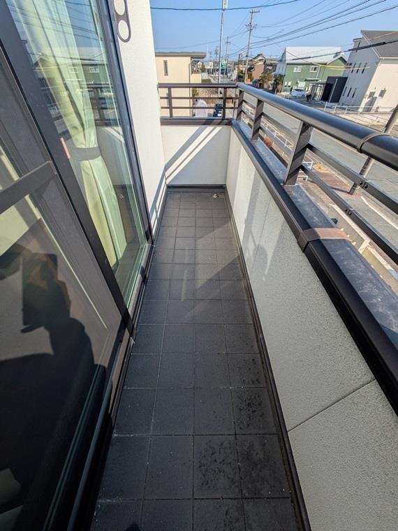 13/18 バルコニー