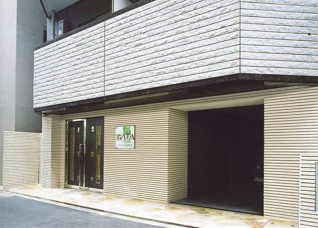 16/21 エントランス