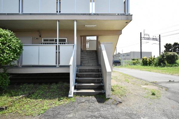 14/23 エントランス