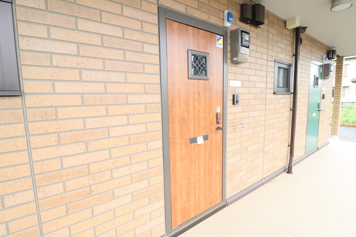 18/27 エントランス