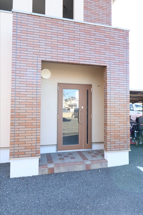 2/3 エントランス