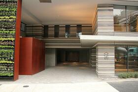 14/14 エントランス