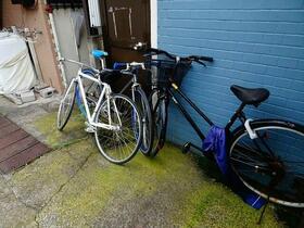 13/13 エントランス