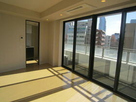 15/16 エントランス