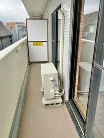 13/16 バルコニー