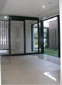 2/3 エントランス