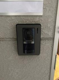 16/16 エントランス