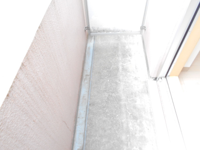 16/23 バルコニー