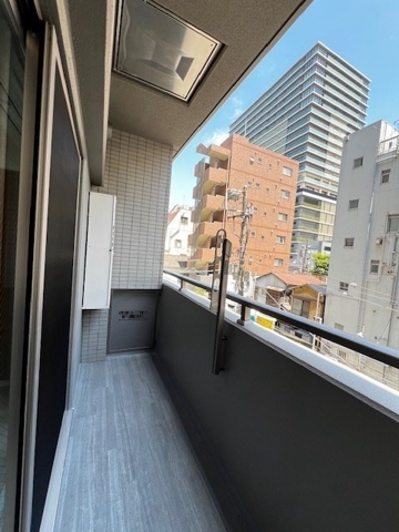 13/21 バルコニー