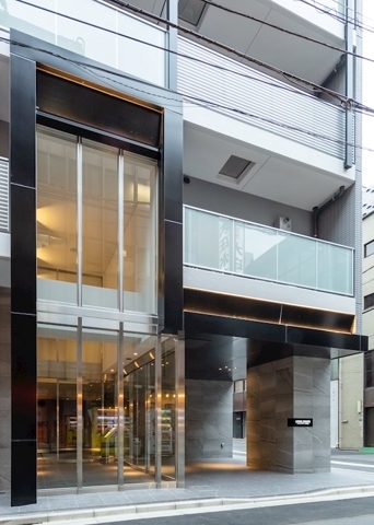 21/23 エントランス