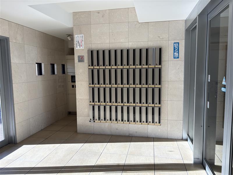 18/20 エントランス