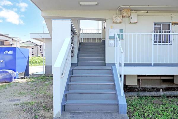 15/18 エントランス