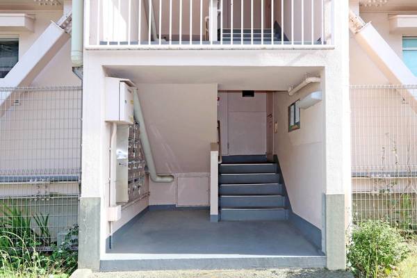 15/26 エントランス