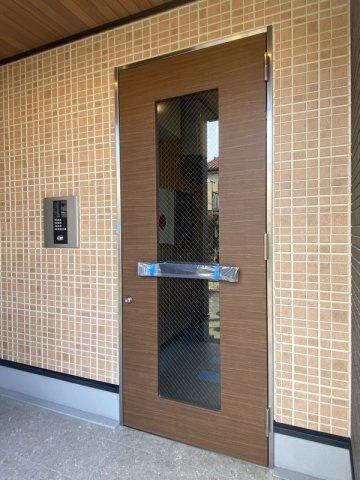 24/24 エントランス