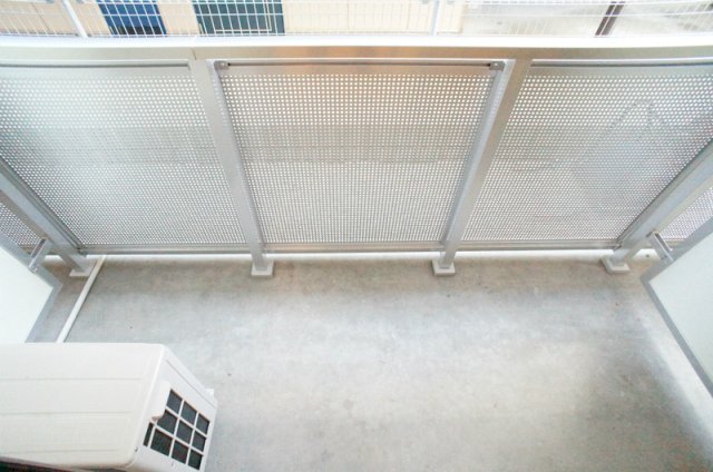 18/23 バルコニー