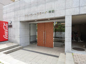 16/16 エントランス