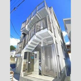 14/14 エントランス