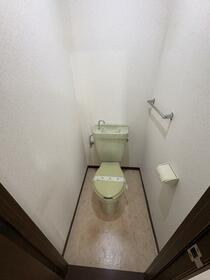 14/16 トイレ