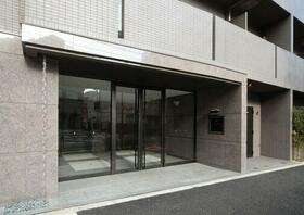 2/2 エントランス