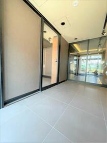 14/14 エントランス