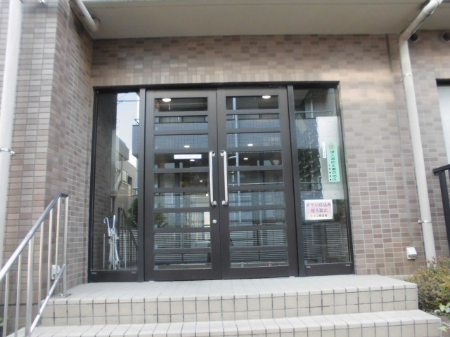 21/23 エントランス