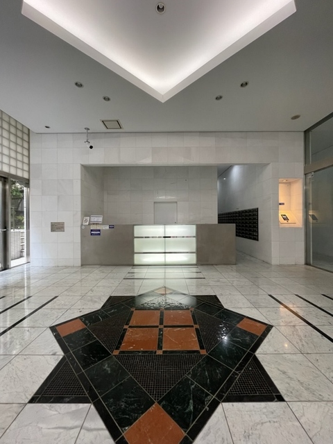 20/25 エントランス