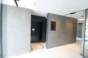 15/16 エントランス